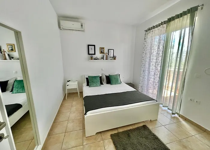 Cute & Sweet Home